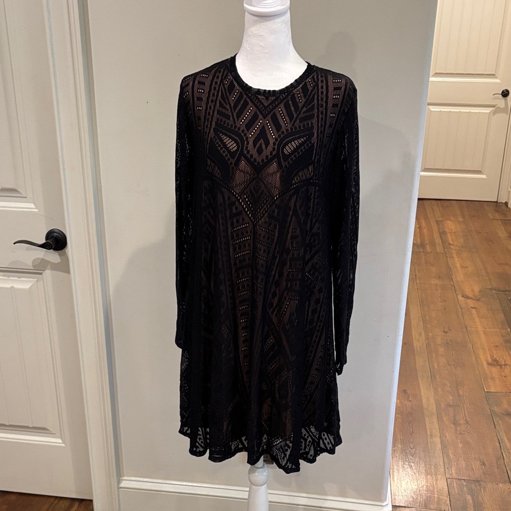 BCBGMaxAzria Black Geometric Lace Dress